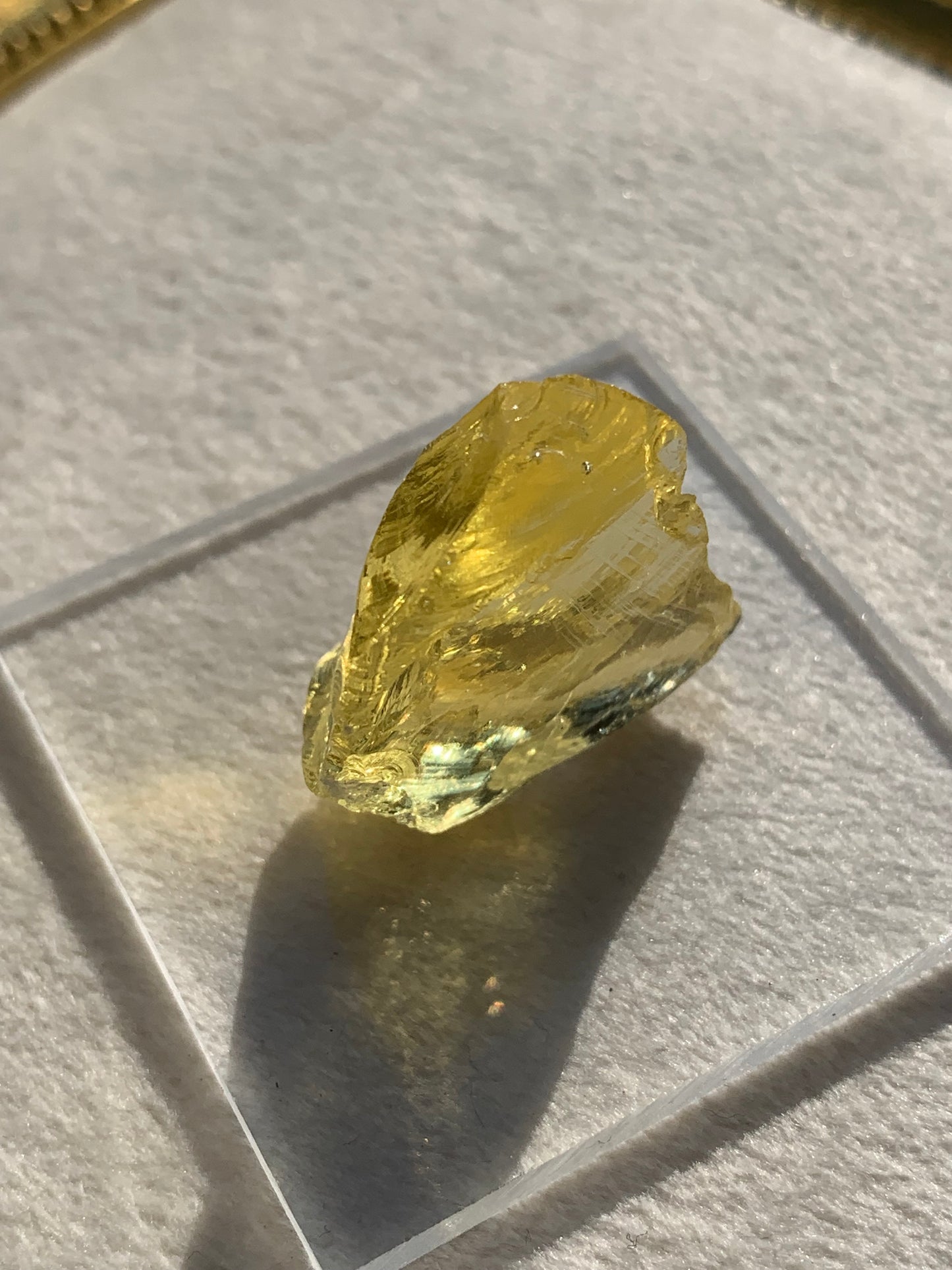 【古代レムリアの記憶を宿す石】【ネバダ州産】アンダラクリスタル イエロー系 n313