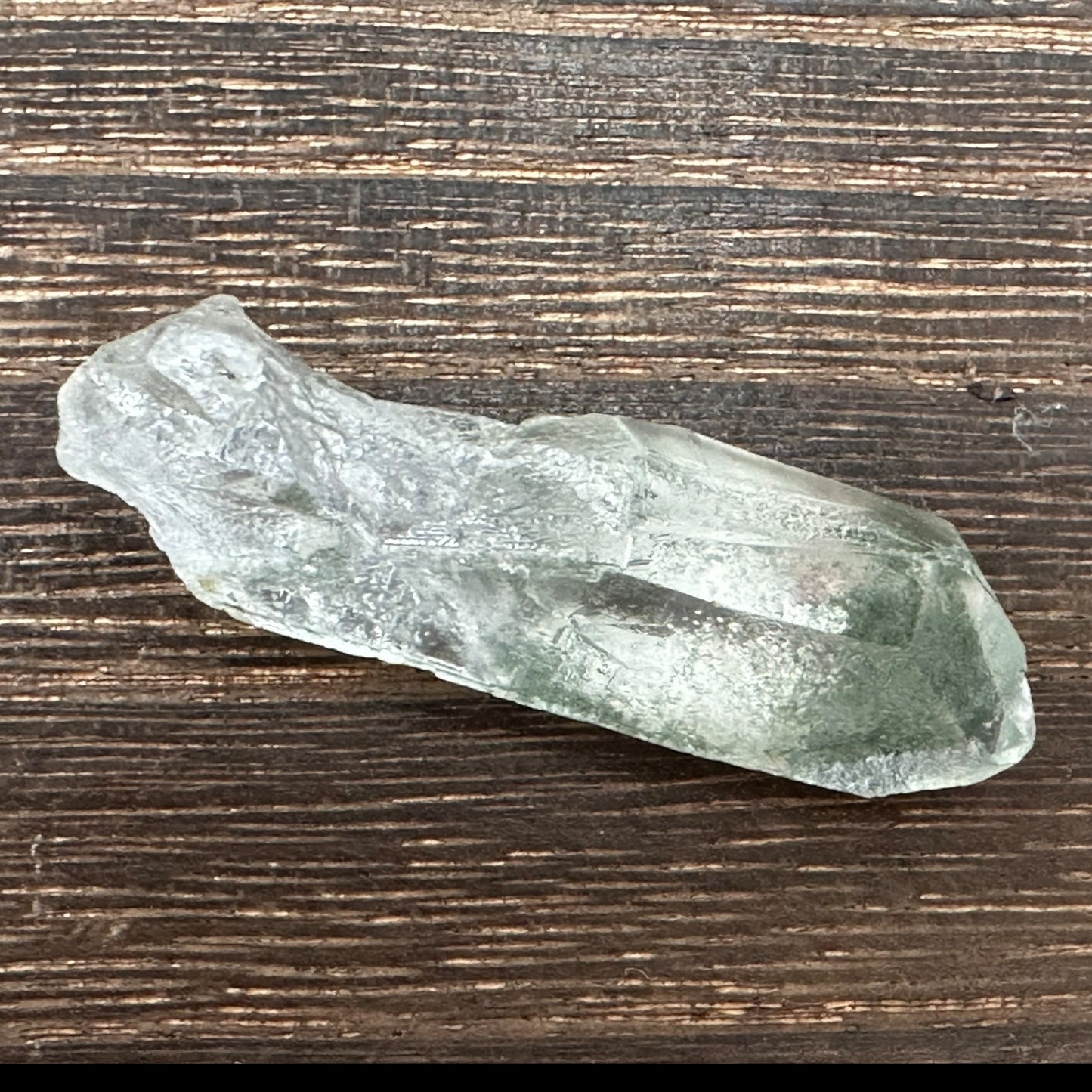 【アラゴナイトハート】と【ファントム緑泥石水晶ポイント】の二重の守り