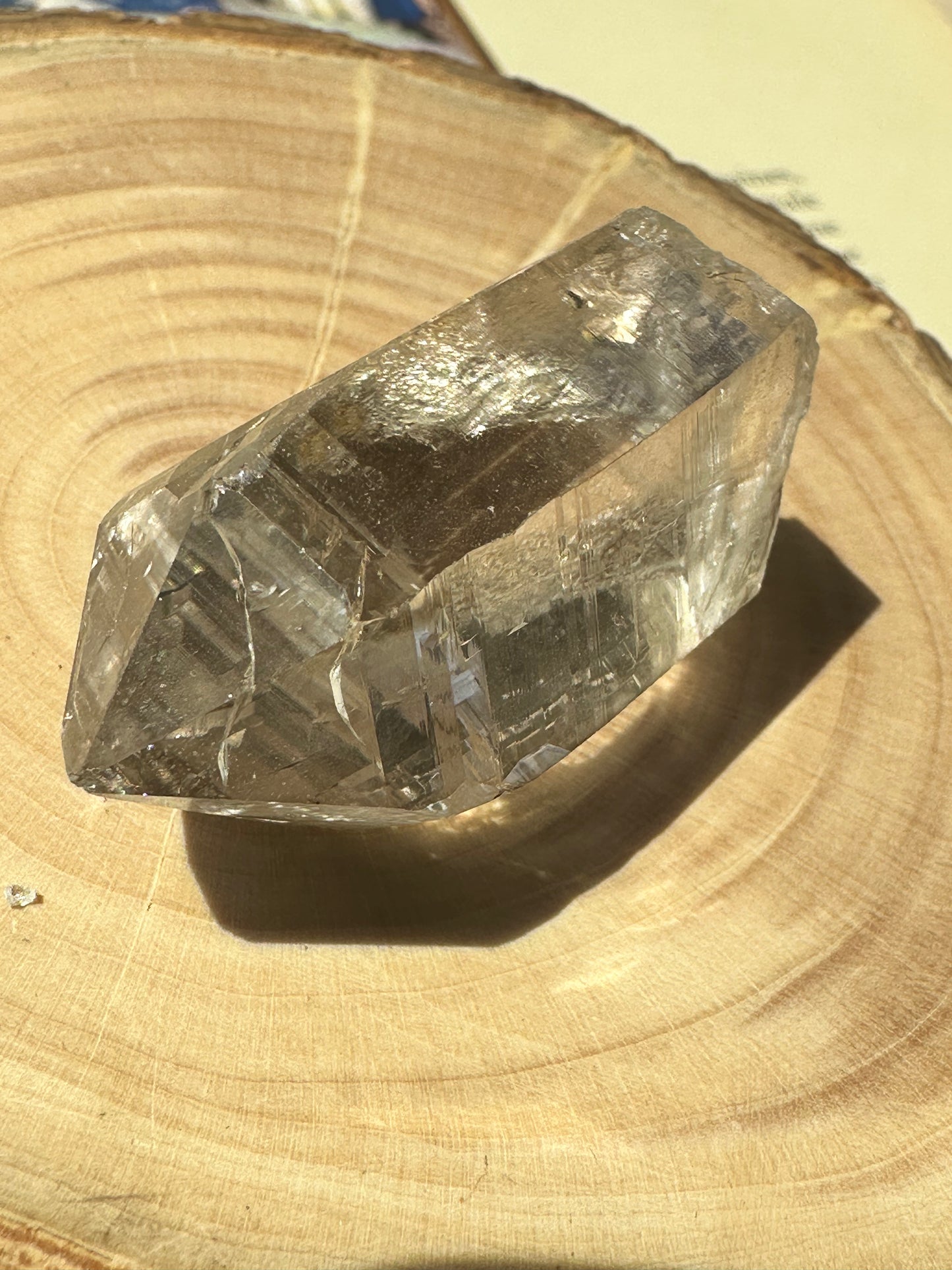 ヨーロッパ最高峰【モンブラン産】の特別な【水晶】 n247