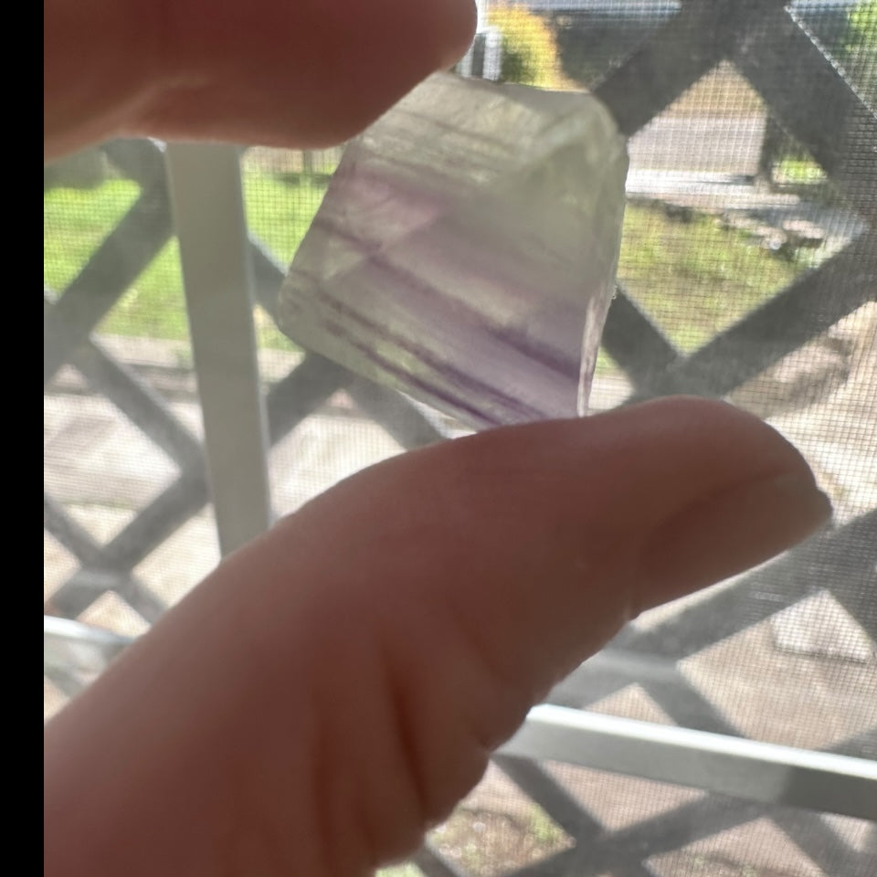 【魔法の光の結晶】フローライト八面体 約100g