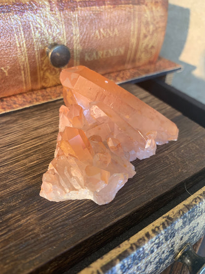 【ブラジル・ミナスジェライス州産】　タンジェリン水晶クラスター　タンジェリン水晶　n272