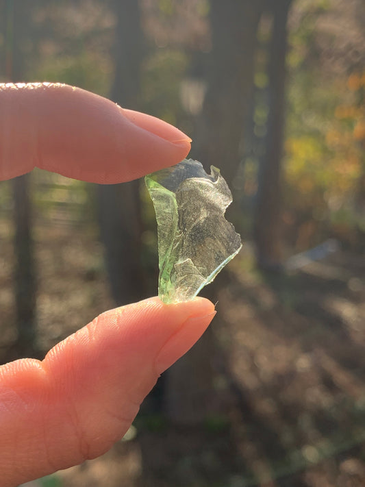 【古代レムリアの記憶を宿す石】【ネバダ州産】アンダラクリスタル　ミントグリーン系　n320