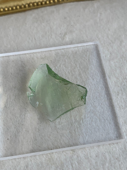 【古代レムリアの記憶を宿す石】【ネバダ州産】アンダラクリスタル　ミントグリーン系　n320