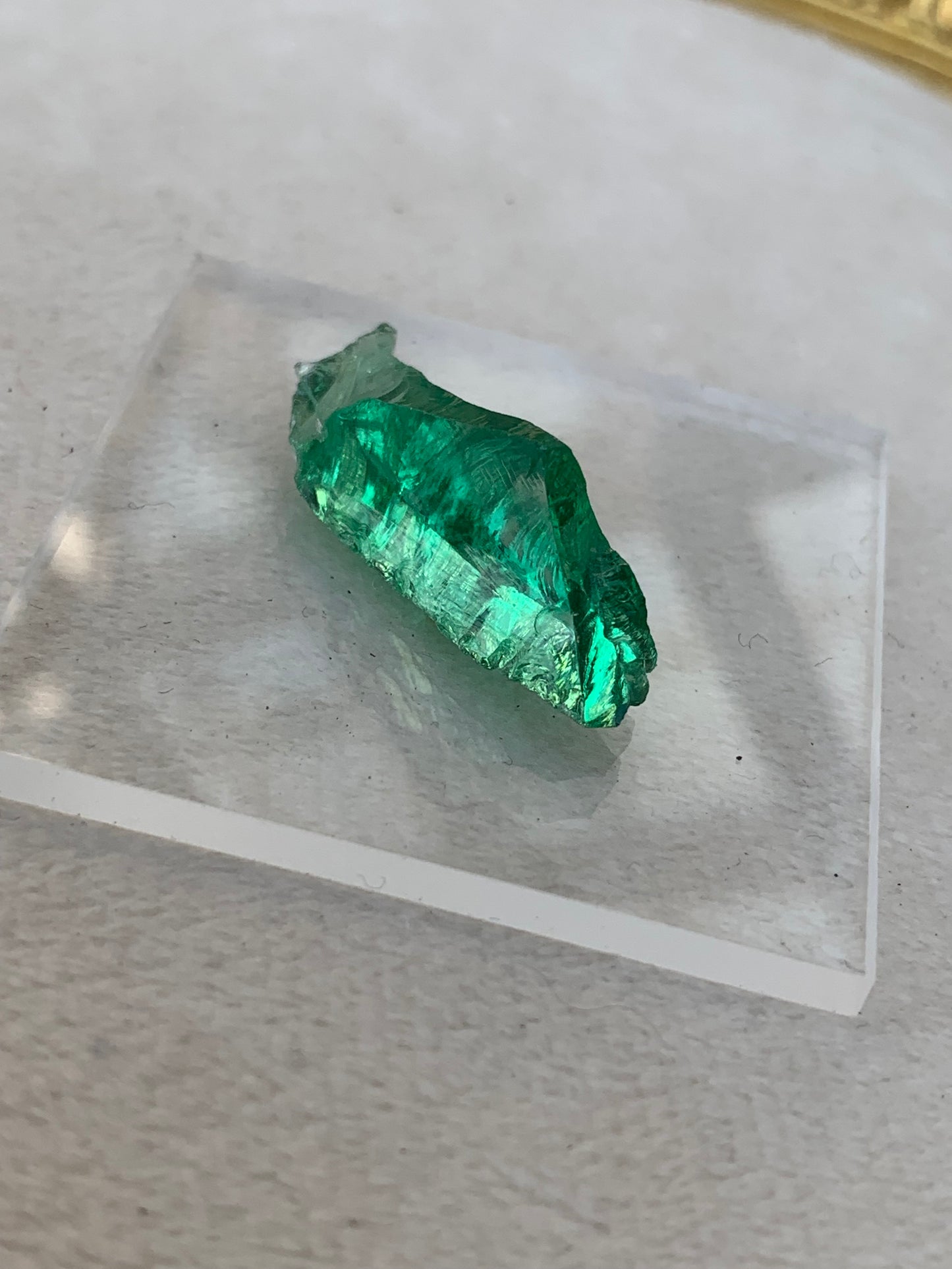 【古代レムリアの記憶を宿す石】【ネバダ州産】アンダラクリスタル　グリーン系　n319