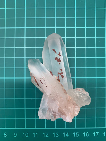 【神々が住まう場所からの贈り物】ヒマラヤ水晶　ヒマラヤマニカラン産　クラスター　n270