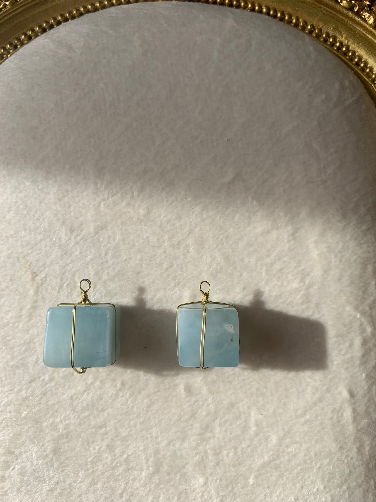 【原石パーツ】アクアマリン　ゴールドワイヤー巻き　2個セット　n308