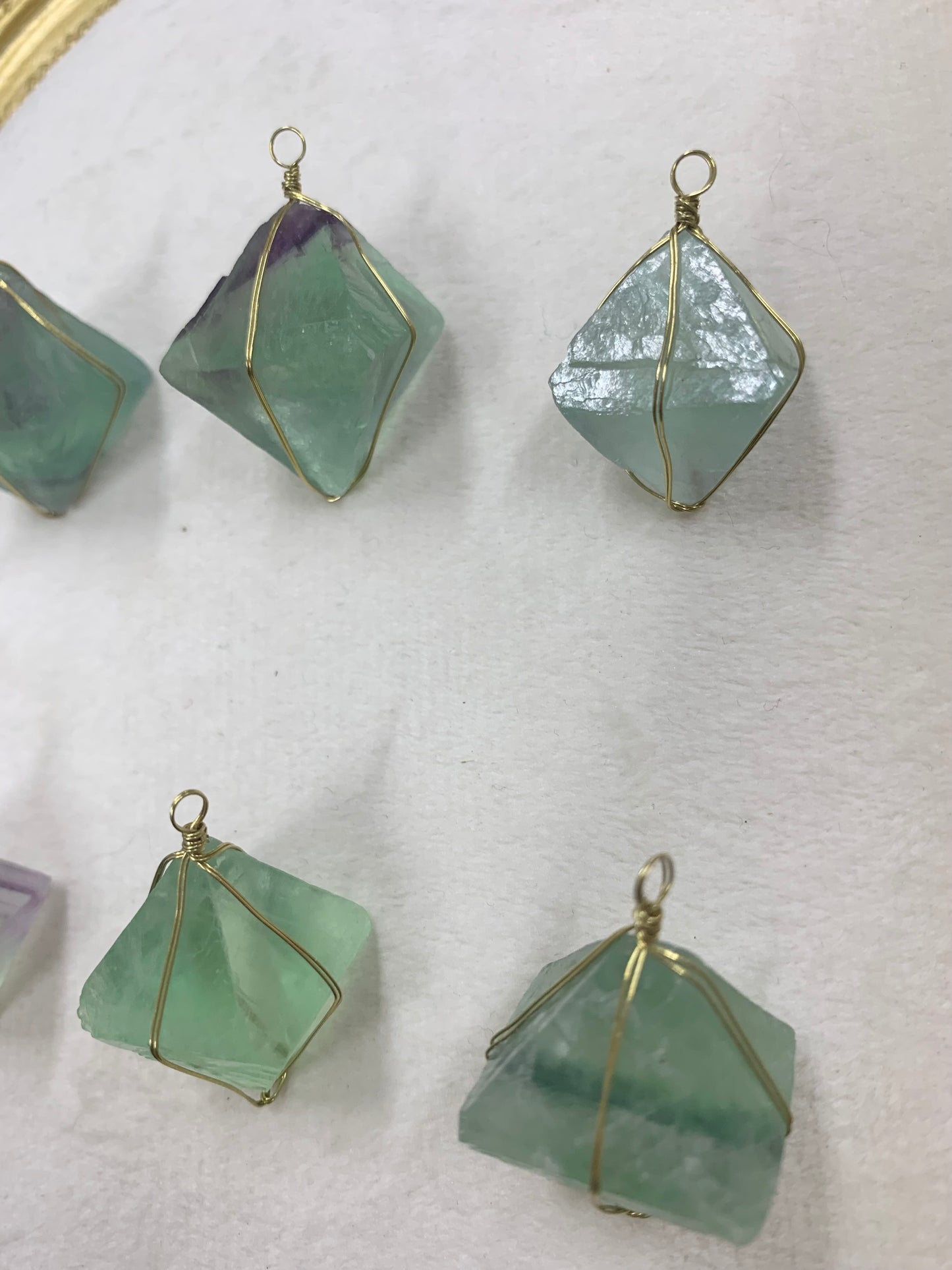 【原石パーツ】八面体フローライトワイヤー巻き6個セット　n304