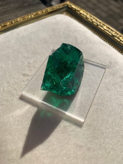 【古代レムリアの記憶を宿す石】【ネバダ州産】アンダラクリスタル　グリーン系　n310