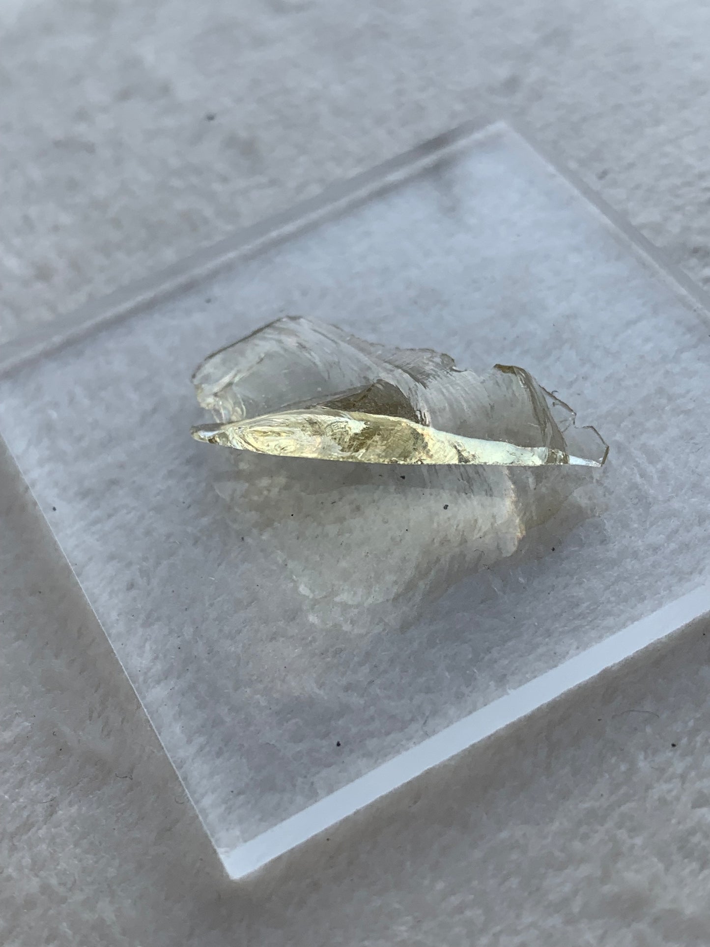 【古代レムリアの記憶を宿す石】【ネバダ州産】アンダラクリスタル　ゴールドイエロー系　n322