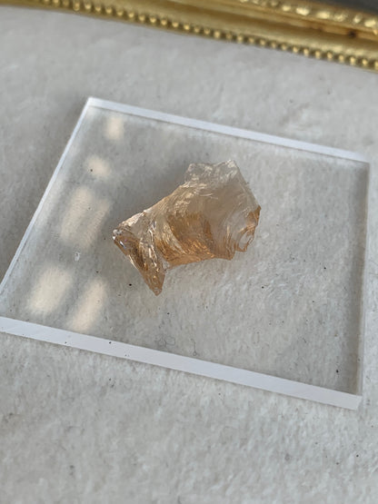 【古代レムリアの記憶を宿す石】【ネバダ州産】アンダラクリスタル　ピンクオレンジ系　n321