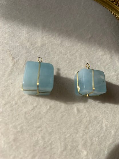 【原石パーツ】アクアマリン　ゴールドワイヤー巻き　2個セット　n308