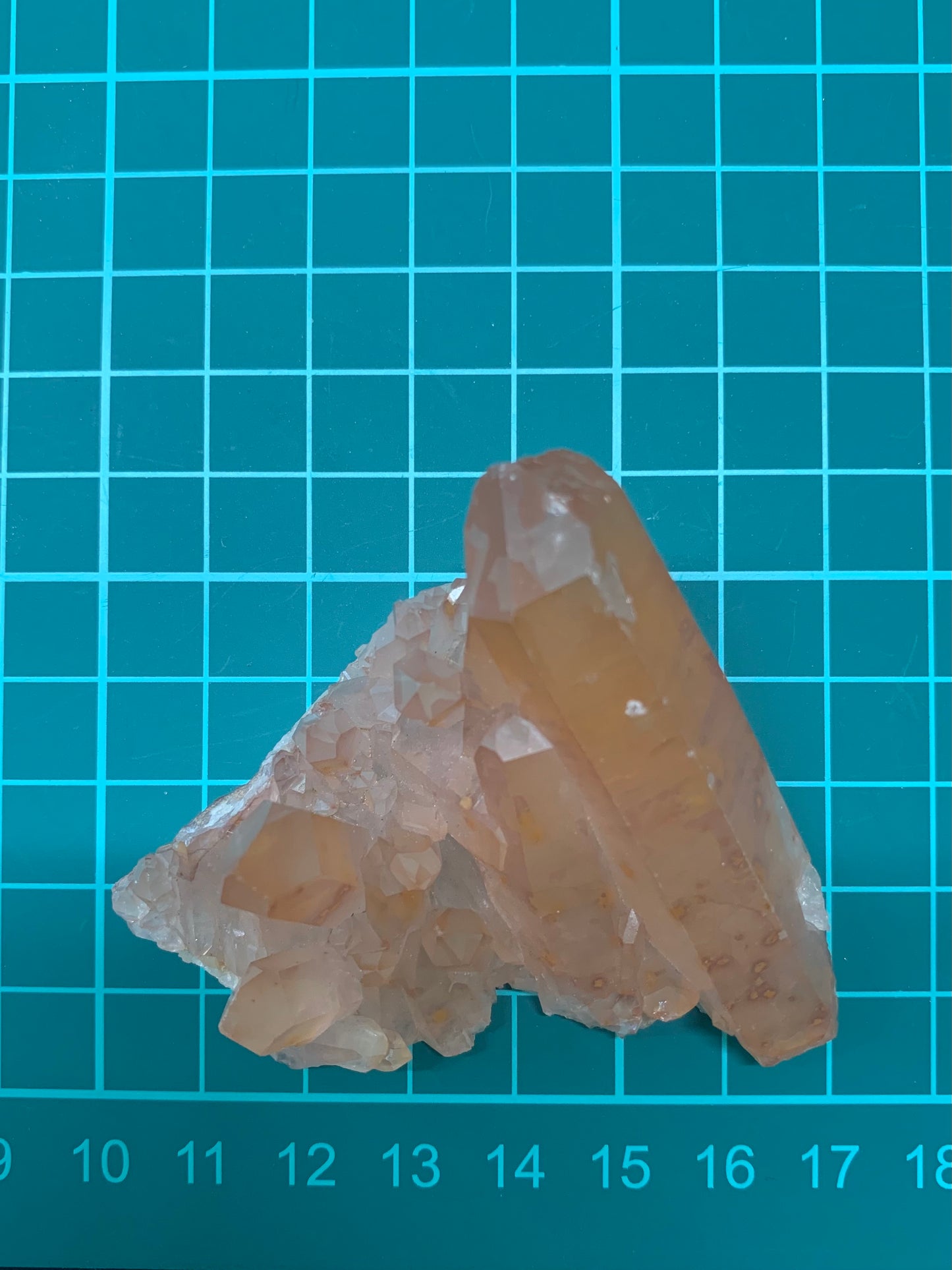 【ブラジル・ミナスジェライス州産】　タンジェリン水晶クラスター　タンジェリン水晶　n272