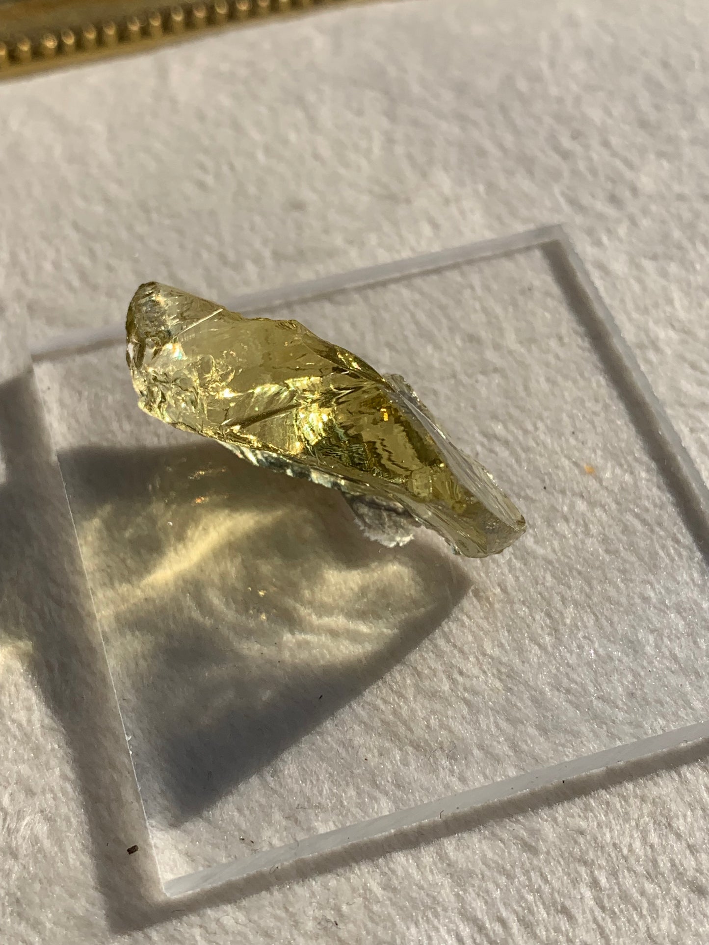 【古代レムリアの記憶を宿す石】【ネバダ州産】アンダラクリスタル　ゴールド系　n314