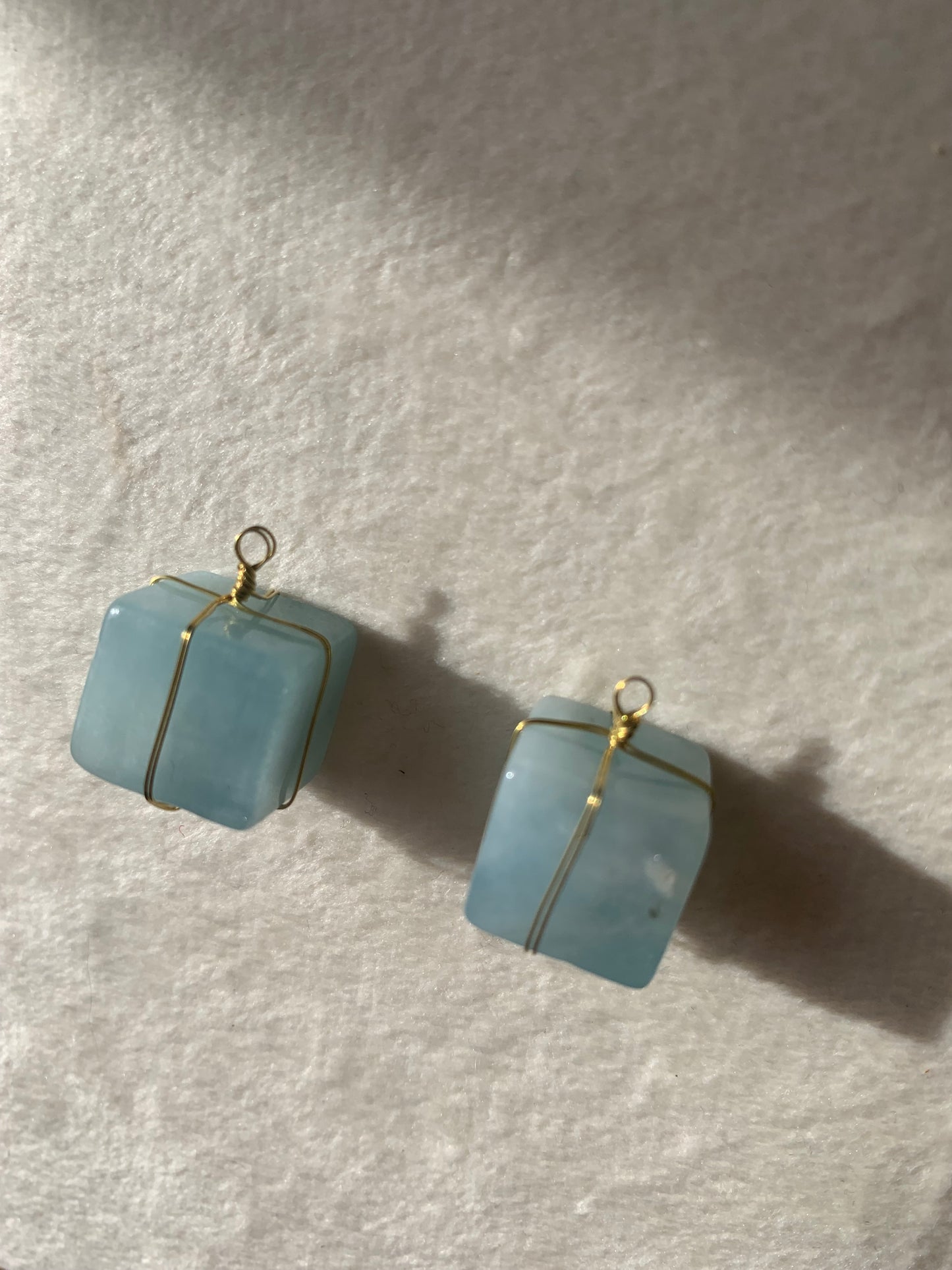 【原石パーツ】アクアマリン　ゴールドワイヤー巻き　2個セット　n308