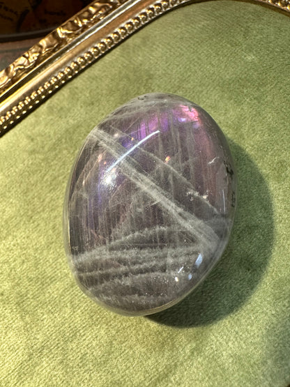 ラブラドライト 希少なピンクシラー – Crystal Charm ラブラドライト 希少なピンクシラー – Crystal Charm