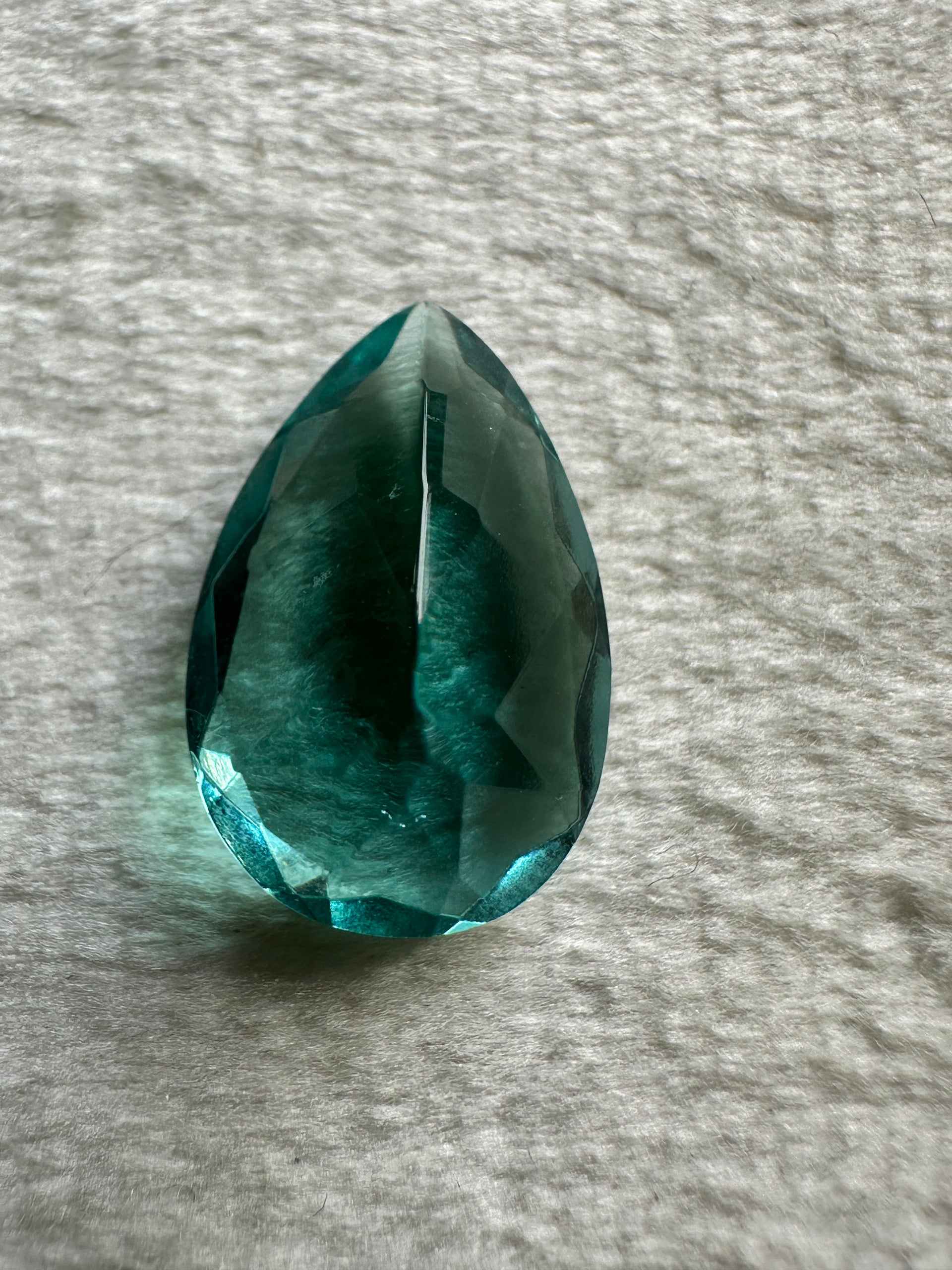 自然と人の再生の物語〜 三宅島ガラス ルース ペアシェイプ – Crystal