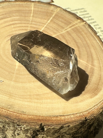 ヨーロッパ最高峰【モンブラン産】の特別な【水晶】 n247
