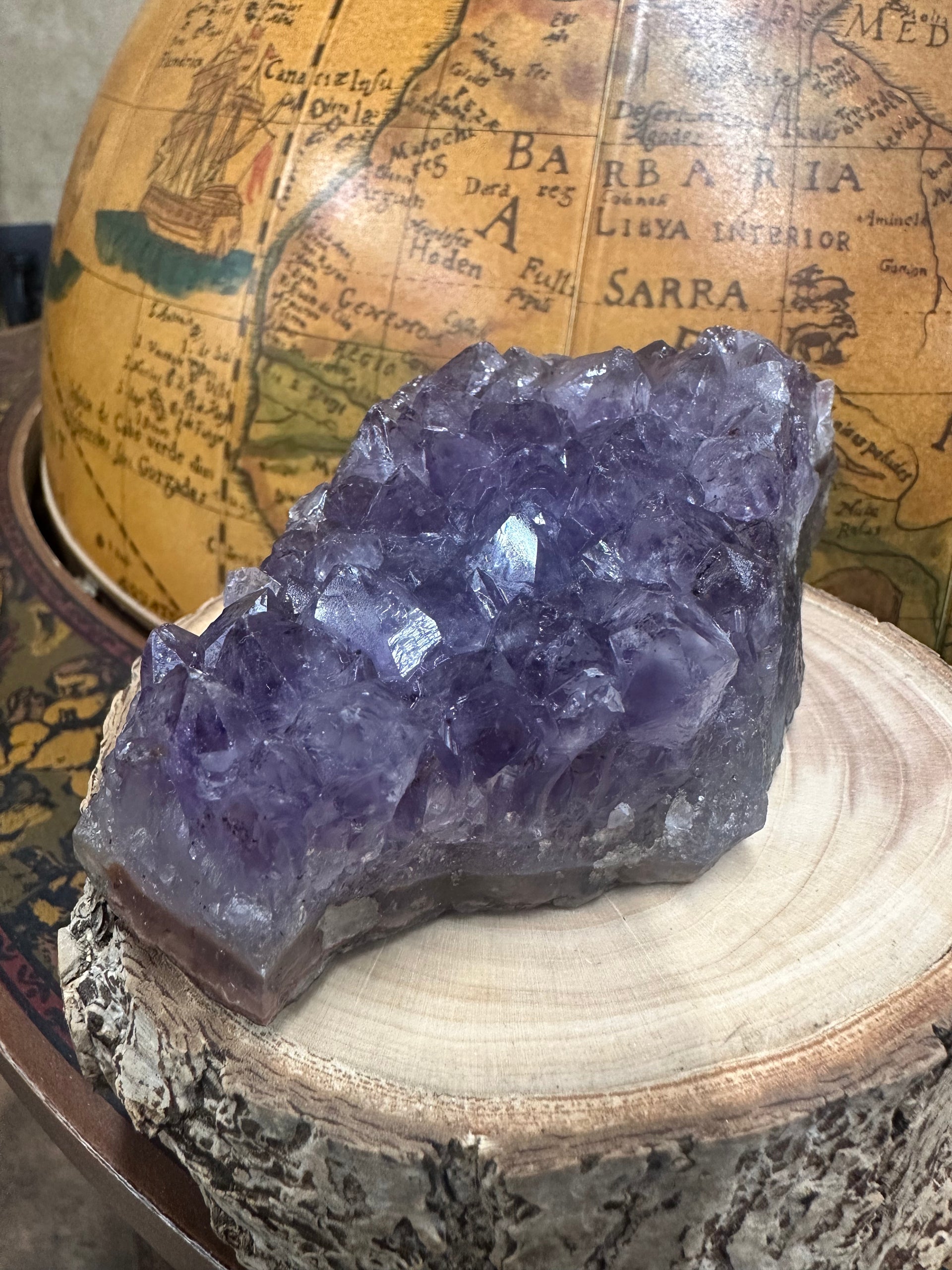 アメジストクラスター ブラジル産・アメジストクラスター【高品質】n245 – Crystal Charm