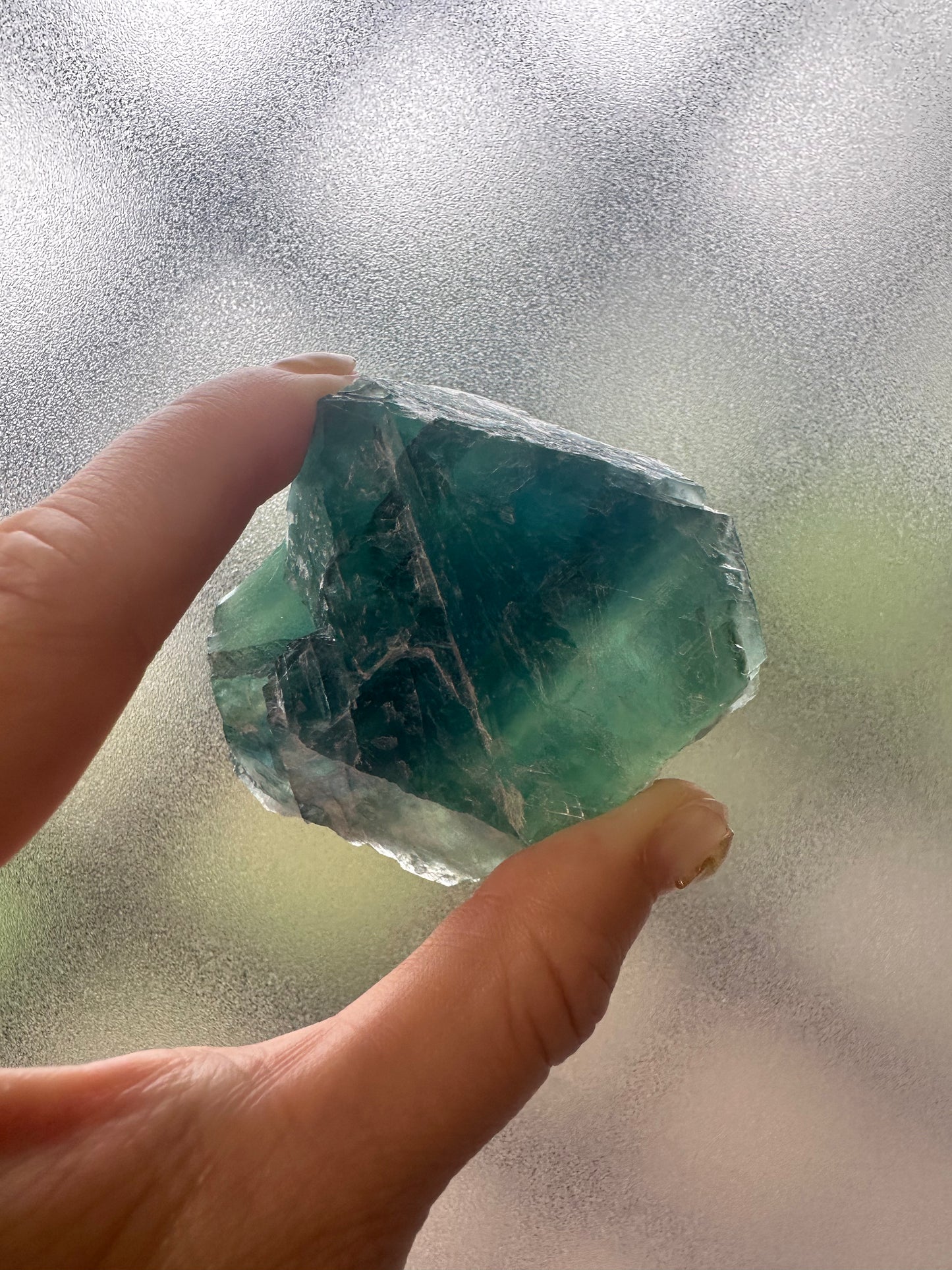 原石】中国浙江省産 フローライト原石 ブルー〜グリーンカラー n252 原石】中国浙江省産 フローライト原石 ブルー〜グリーンカラー n252