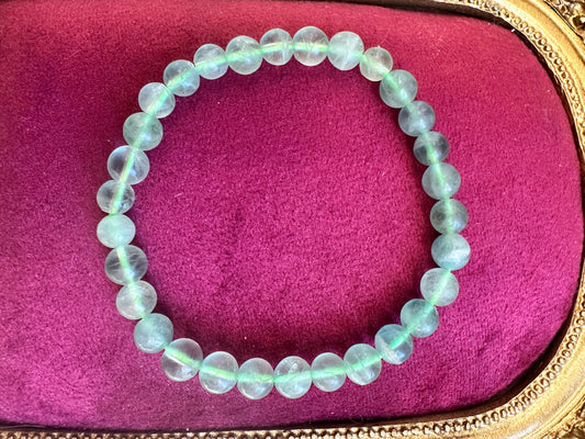 【ブレスレッド】　送料無料　フローライト　明るいグリーンカラー　集中力アップ！　6-6.5mm 30粒 n362
