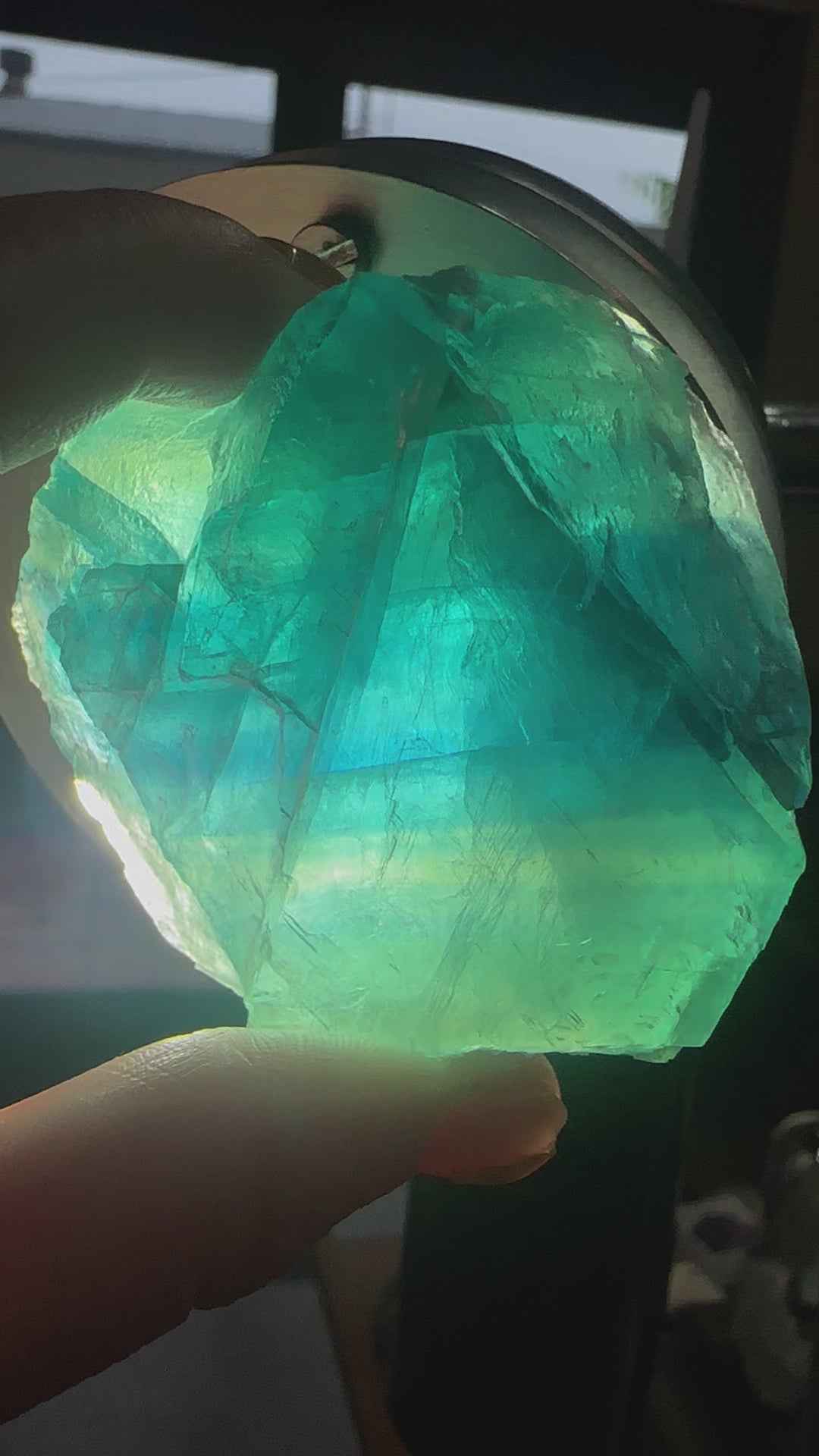 原石】中国浙江省産 フローライト原石 ブルー〜グリーンカラー n252