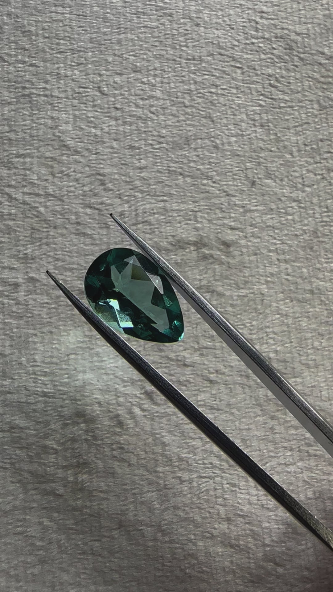 自然と人の再生の物語〜 三宅島ガラス ルース ペアシェイプ – Crystal