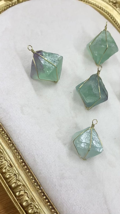 【原石パーツ】八面体フローライトワイヤー巻き6個セット　n304